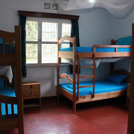 Hostel Hoff Moshi Esterno foto
