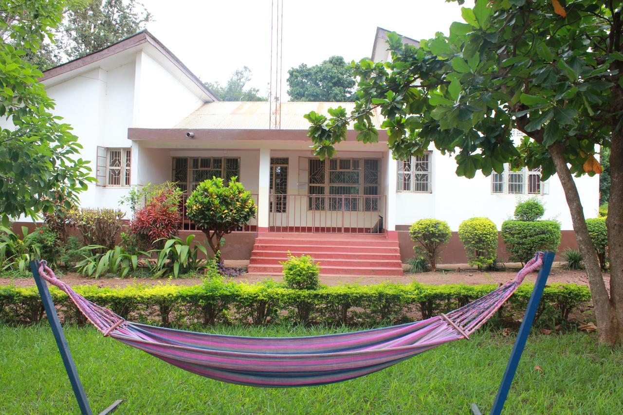 Hostel Hoff Moshi Esterno foto
